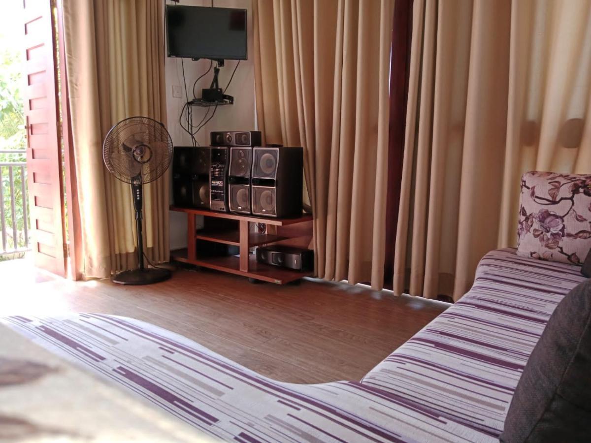 Home Stay Resort 尼拉瓦利 外观 照片